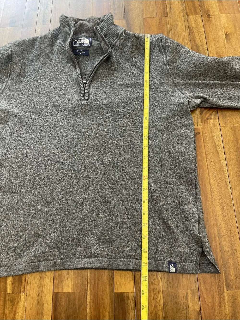 The North Face Men’s Heather Gray Half-Zip Pullover Sweater Size Medium